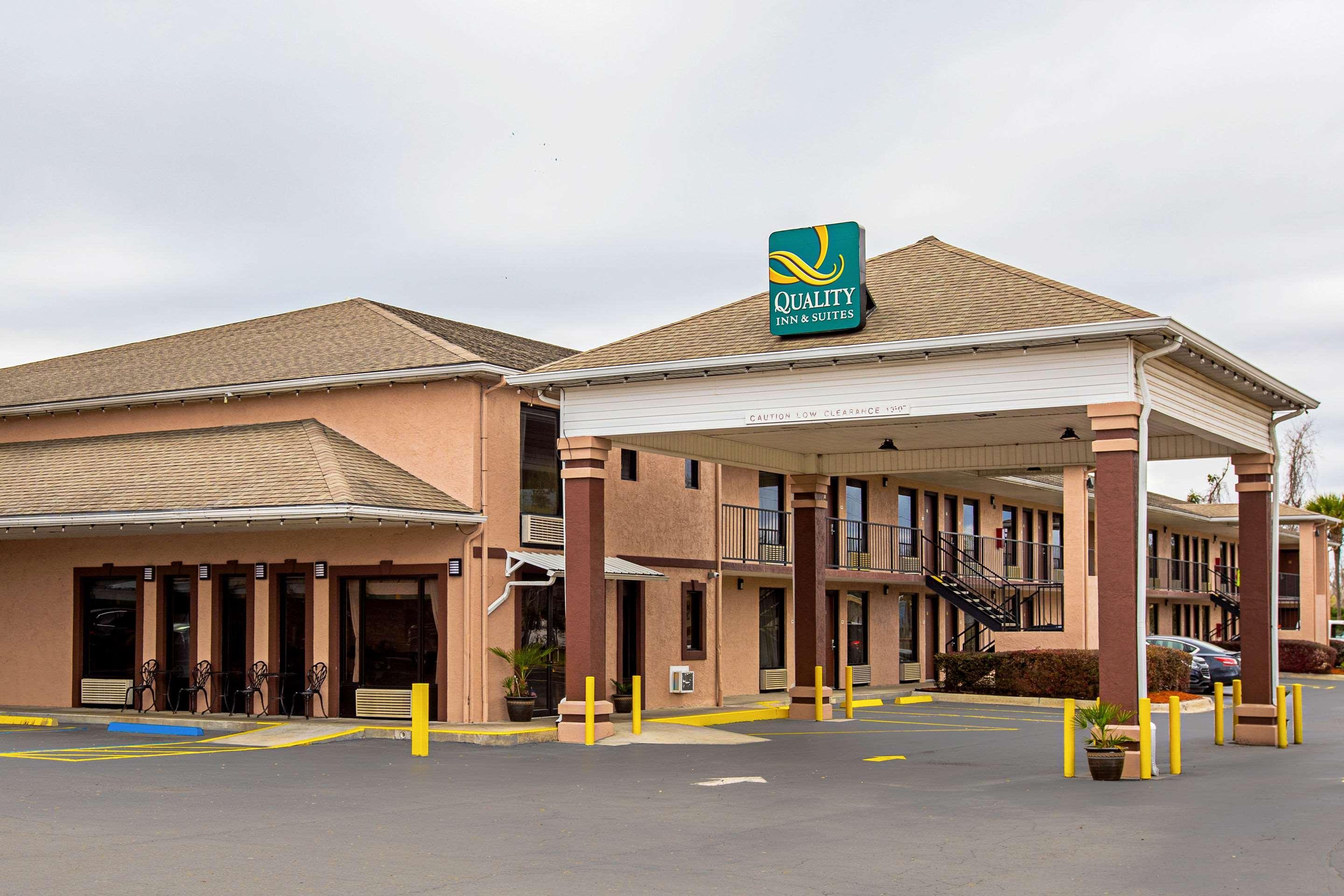 Quality Inn & Suites Live Oak I-10 Exit 283 Exterior photo