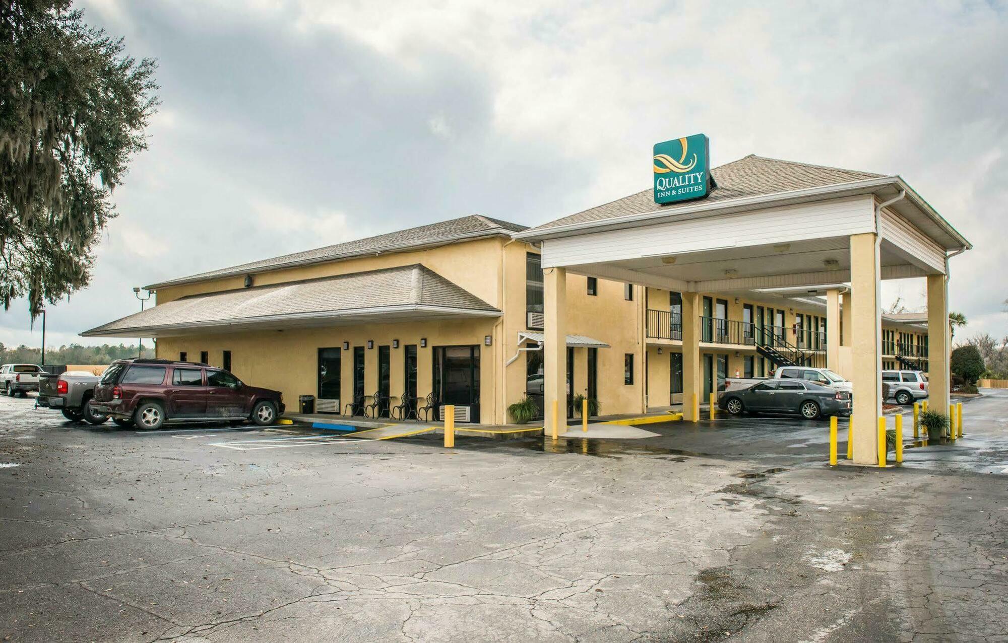 Quality Inn & Suites Live Oak I-10 Exit 283 Exterior photo