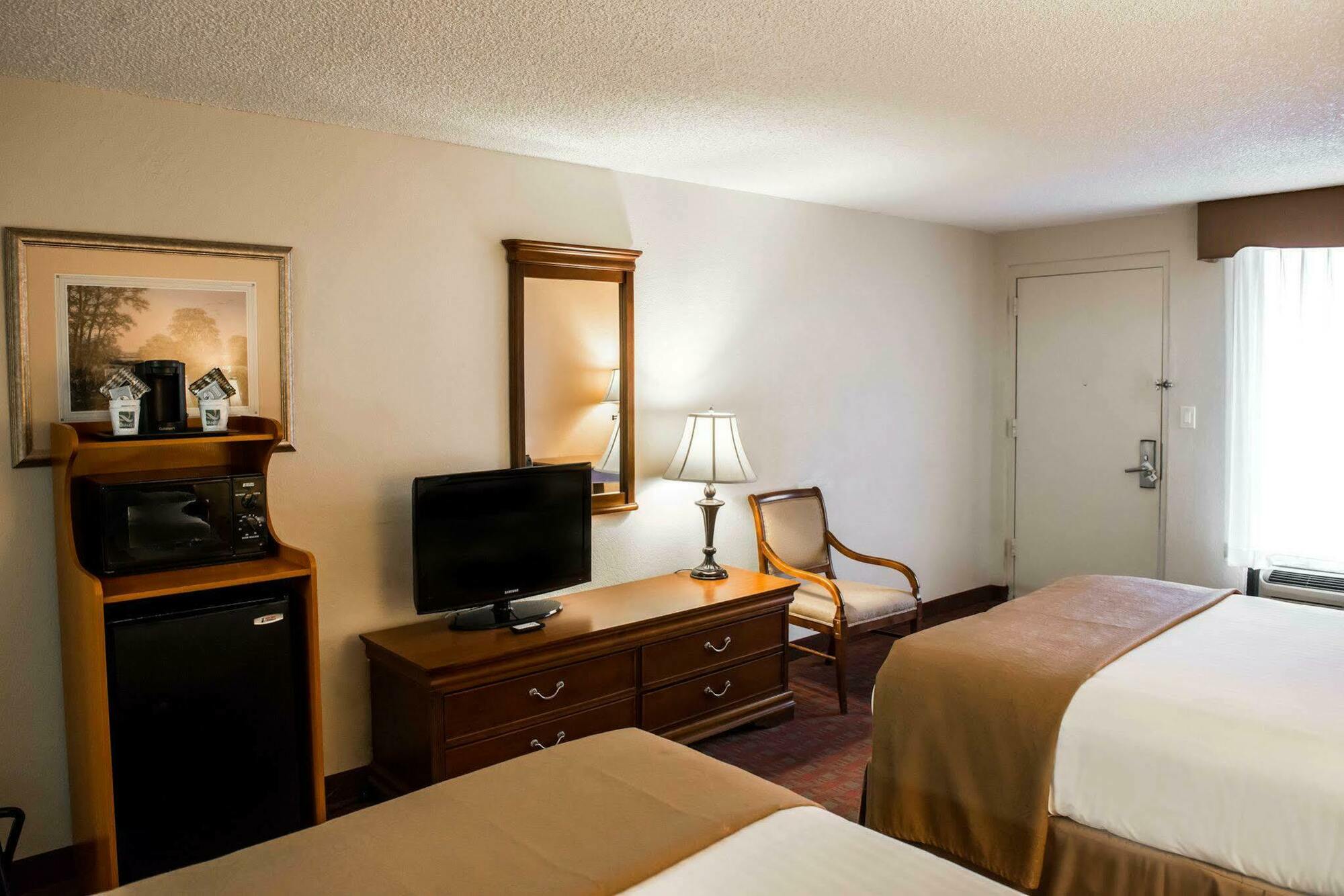 Quality Inn & Suites Live Oak I-10 Exit 283 Exterior photo